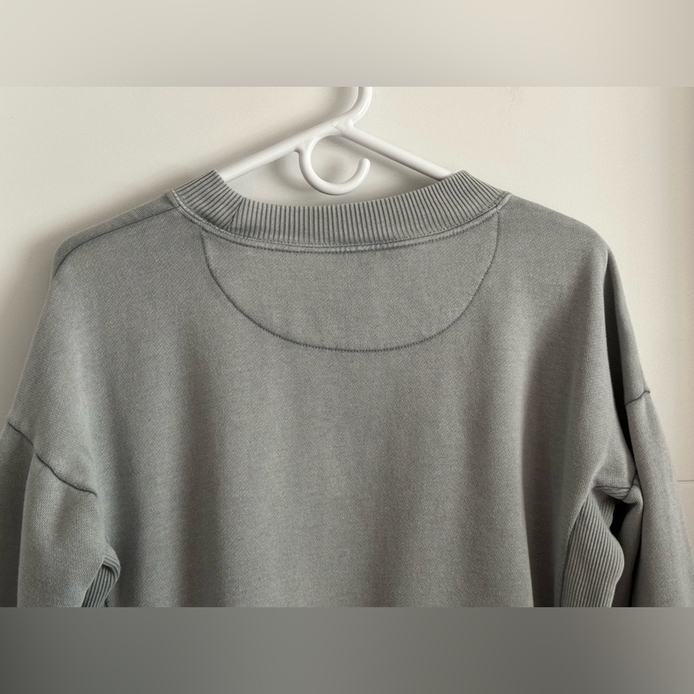 Aerie: Women’s Long Sleeve Top with side slits- size XS(pit to pit approx 23in) - Picture 6 of 16